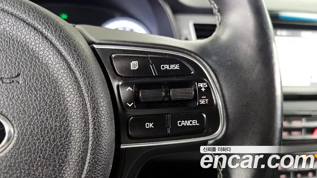 Kia Niro 2018 — фото 19