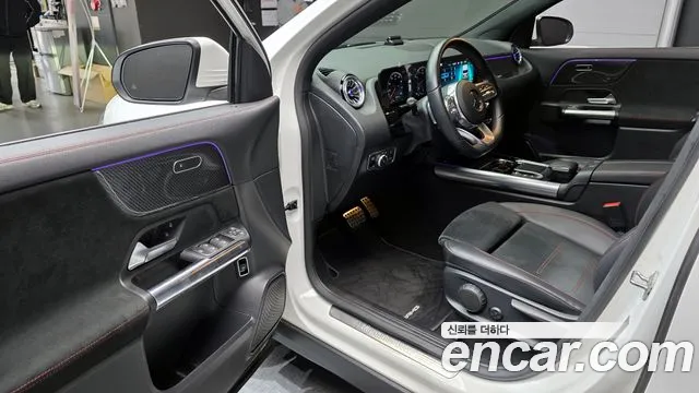 Mercedes-Benz GLA-Class 2022 — фото 13