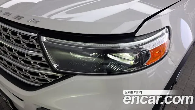 Ford Explorer 2020 — фото 8