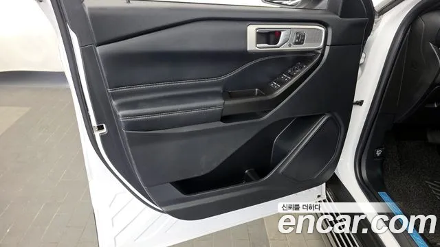 Ford Explorer 2020 — фото 14