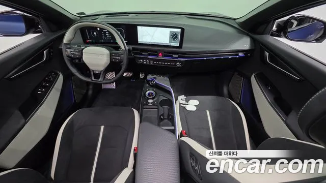 Kia EV6 2025 — фото 10