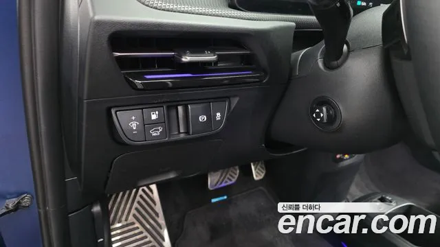 Kia EV6 2025 — фото 16