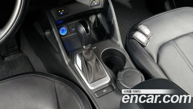 Hyundai Tucson 2015 — фото 9
