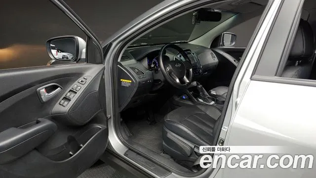 Hyundai Tucson 2015 — фото 10