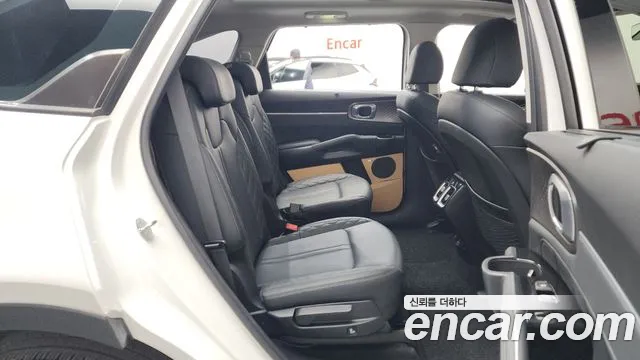 Kia Sorento 2023 — фото 15