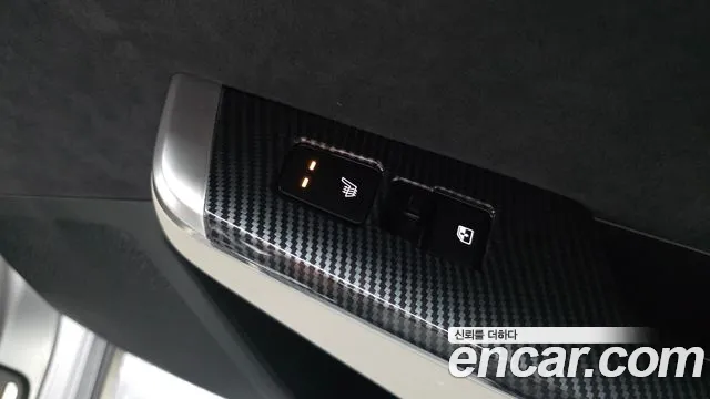 Kia EV6 2023 — фото 19