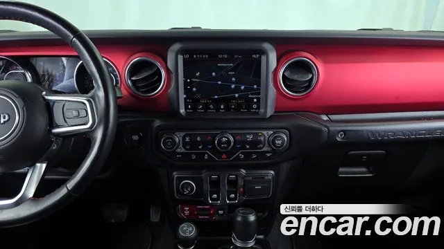 Jeep Wrangler 2020 — фото 19
