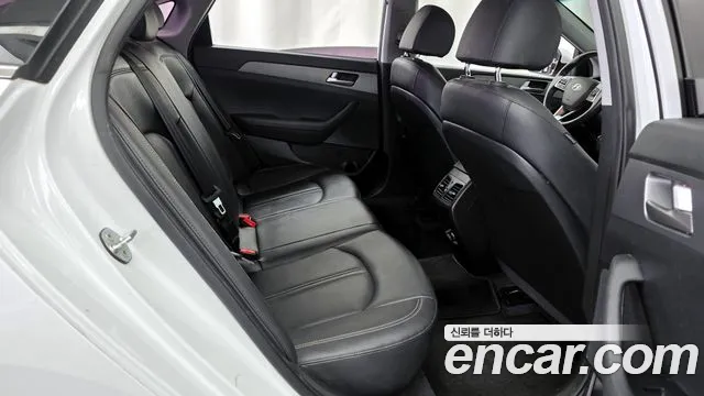 Hyundai Sonata 2019 — фото 18