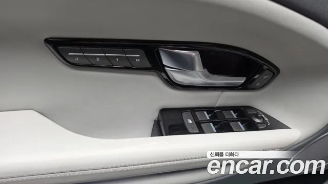 Land Rover Range Rover Evoque 2016 — фото 14