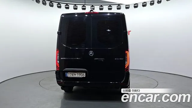 Mercedes-Benz Sprinter 2023 — фото 4