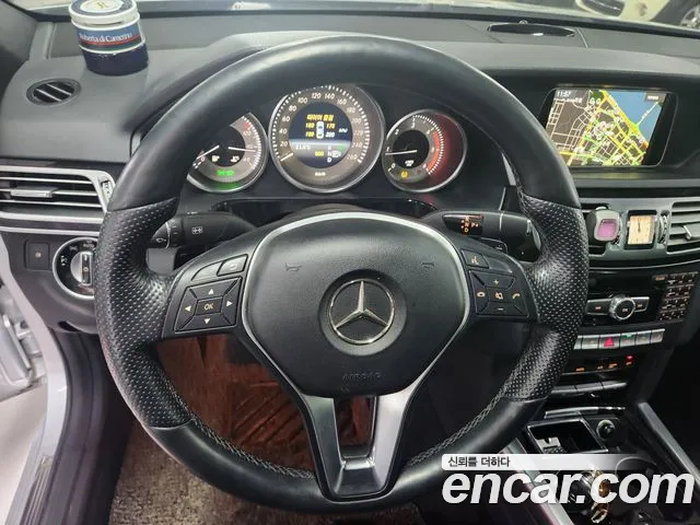 Mercedes-Benz E-Class 2014 — фото 11