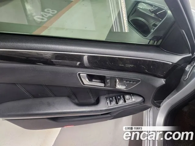 Mercedes-Benz E-Class 2014 — фото 13