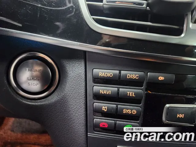 Mercedes-Benz E-Class 2014 — фото 15