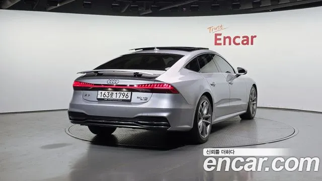 Audi A7 2021 — фото 2