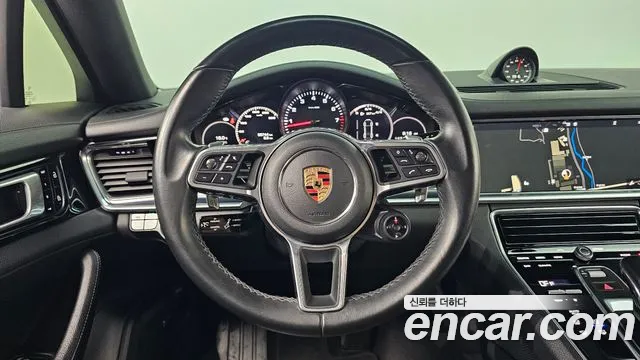 Porsche Panamera 2020 — фото 13
