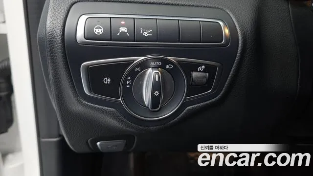 Mercedes-Benz C-Class 2021 — фото 20