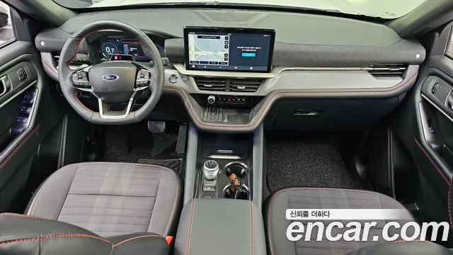 Ford Explorer 2025 — фото 9