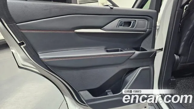 Ford Explorer 2025 — фото 14