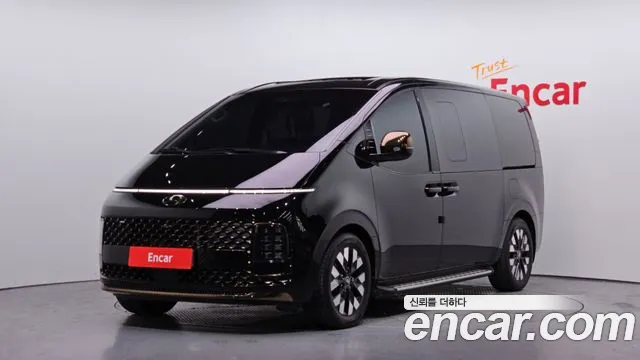 Hyundai Staria