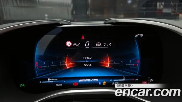 Mercedes-Benz AMG GT 2025 — фото 11