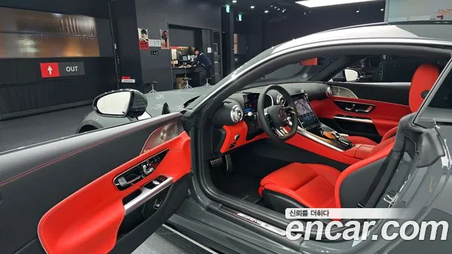 Mercedes-Benz AMG GT 2025 — фото 13