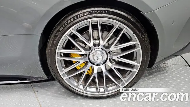 Mercedes-Benz AMG GT 2025 — фото 7