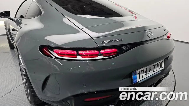 Mercedes-Benz AMG GT 2025 — фото 9