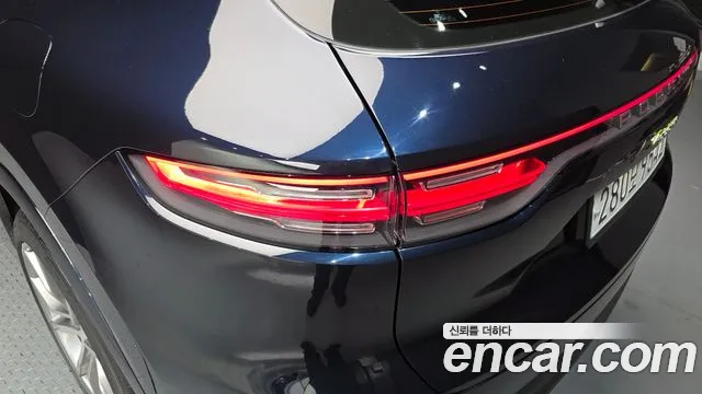 Porsche Cayenne 2020 — фото 9