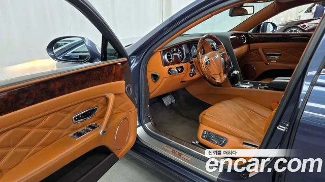 Bentley Flying Spur 2015 — фото 10
