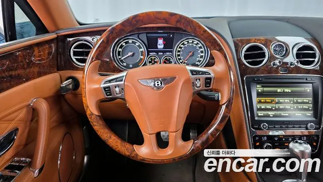 Bentley Flying Spur 2015 — фото 13