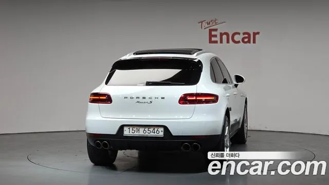 Porsche Macan 2017 — фото 3