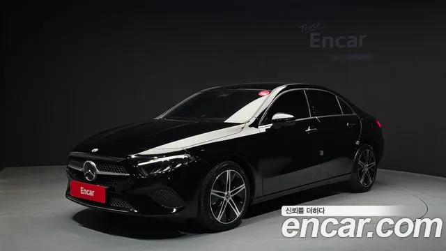 Mercedes-Benz A-Class 2024 — фото 1