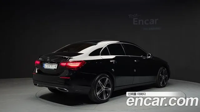 Mercedes-Benz A-Class 2024 — фото 2