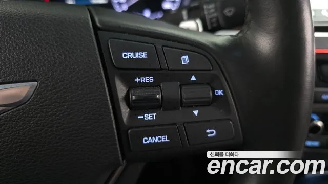 Hyundai Genesis 2016 — фото 18