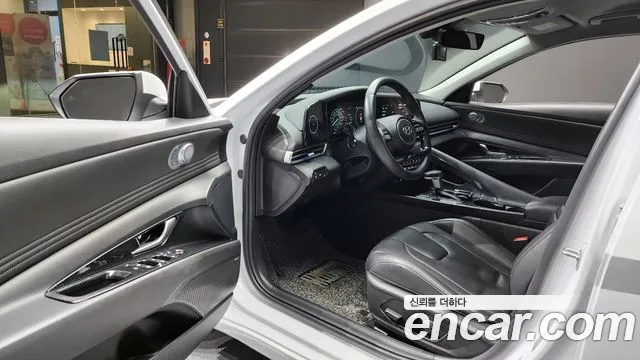 Hyundai AVANTE 2023 — фото 13
