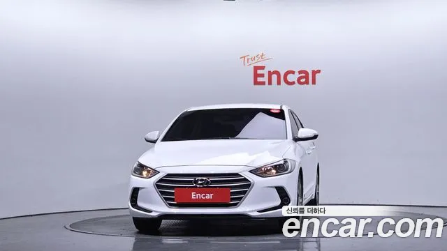 Hyundai AVANTE 2018 — фото 3