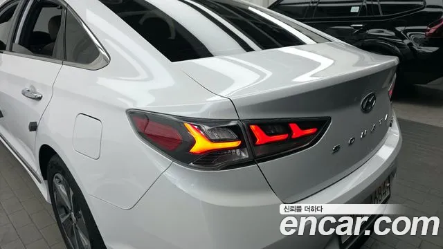 Hyundai Sonata 2018 — фото 9