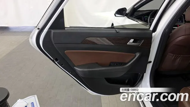 Hyundai Sonata 2018 — фото 15