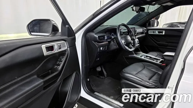 Ford Explorer 2020 — фото 13