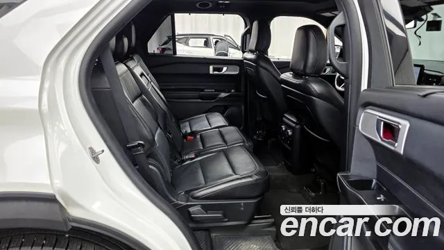 Ford Explorer 2020 — фото 18