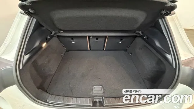 Mercedes-Benz GLA-Class 2025 — фото 18