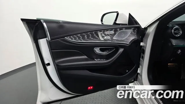Mercedes-Benz CLS-Class 2021 — фото 14
