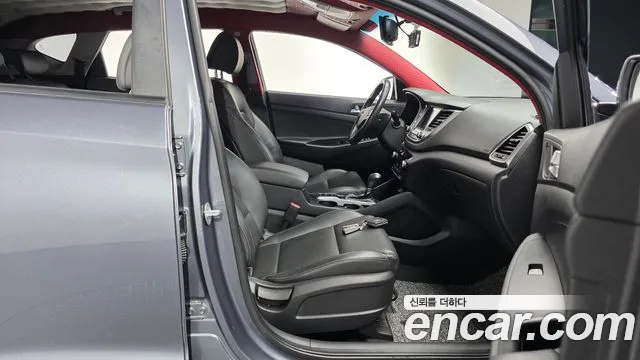 Hyundai Tucson 2017 — фото 16