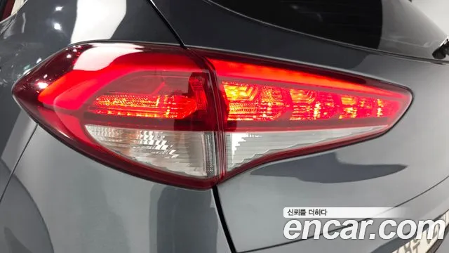 Hyundai Tucson 2017 — фото 8