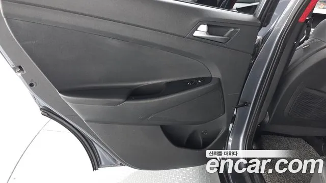 Hyundai Tucson 2017 — фото 14