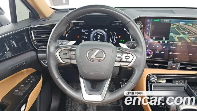 Lexus NX 2023 — фото 13
