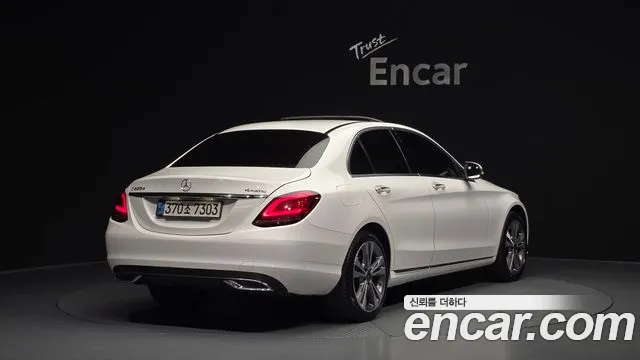 Mercedes-Benz C-Class 2021 — фото 2