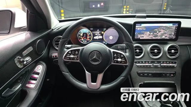 Mercedes-Benz C-Class 2021 — фото 13