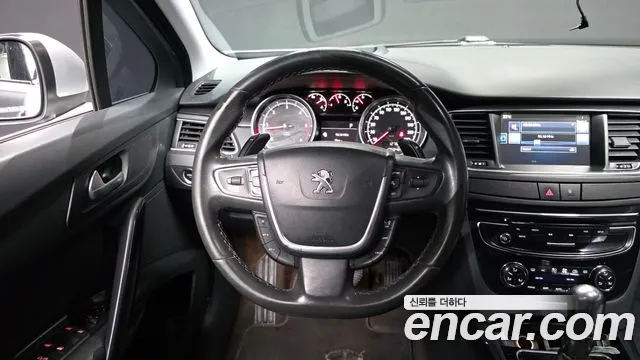 Peugeot 508 2015 — фото 13