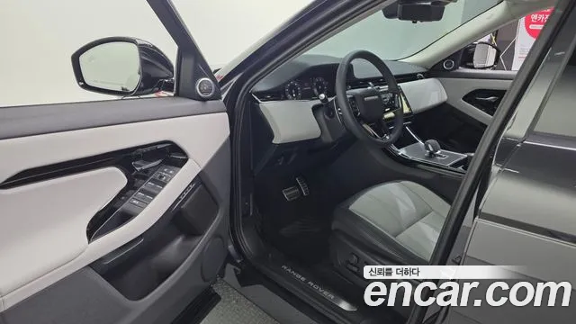 Land Rover Range Rover Evoque 2025 — фото 11